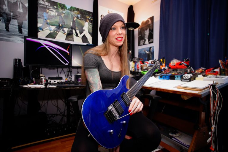 Annabelle Paquin parvient enfin à faire la paix avec son identité sexuelle trop longtemps refoulée.