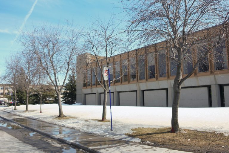 Des arbres malades seront abattus Les jours de ces arbres sont comptés.