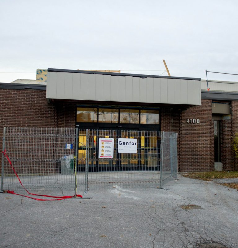 L'aréna Yvon-Chartrand s'est refait une beauté.