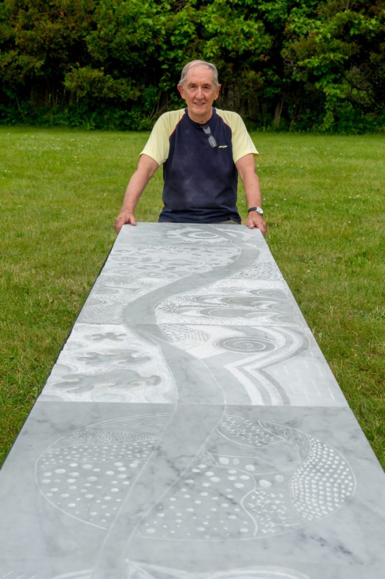 Le concept de René Loubier a conquis une vingtaine de ses collègues sculpteurs. (Photos TC Media - Vincent Graton) 