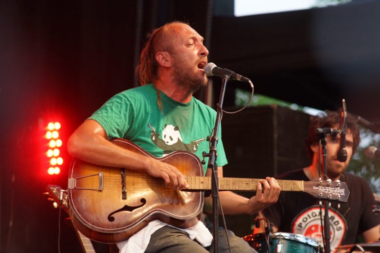 Bernard Adamus, Richard Séguin, Alex Nevsky, Patrick Watson, Fred Fortin, Martine St-Clair et les BB seront notamment du spectacle. (Photo: TC Media -Archives)