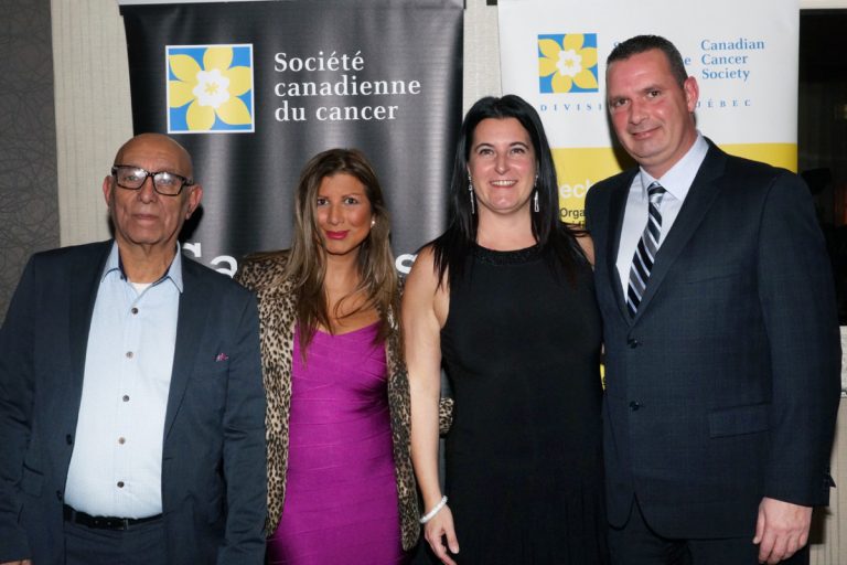 Edouard Sebag, propriétaire de la bijouterie Edouard, et sa conjointe, Hania Misk; Caroline Thibodeau, conseillère en solutions médias pour TC Media Courrier Laval et son conjoint Éric Gignac.