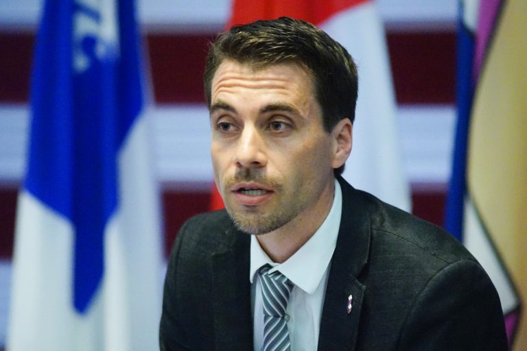 Vers une Politique du logement Nicholas Borne, conseiller municipal et président de la Commission sur le logement social.