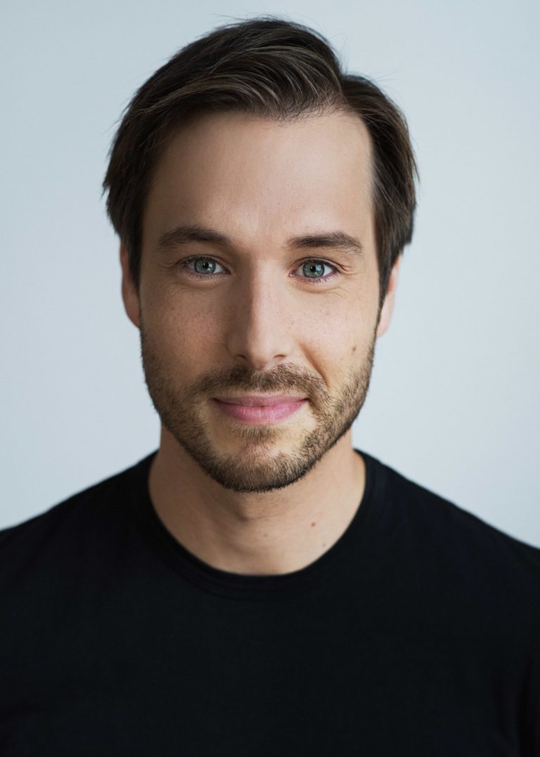 Au fil des divers projets télé dans lesquels il s'est investi, Luc Langevin a exécuté pas moins de 500 illusions, avant de mettre sur pied ce second spectacle solo.