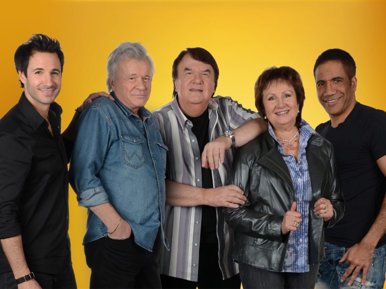 Durant cette tournée, Alain Morisod & Sweet People joue plusieurs nouveaux titres tout en interprétant ses incontournables succès.