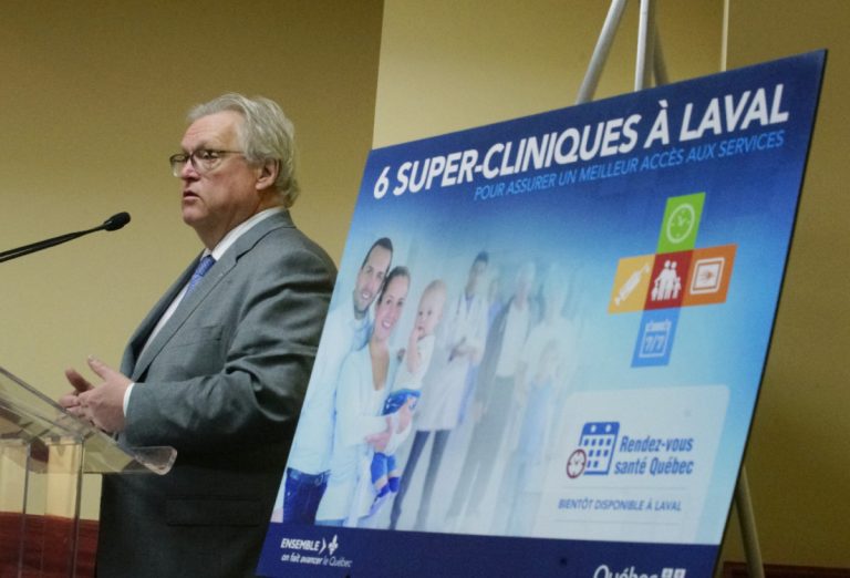 Six super-cliniques s’implantent à Laval Le ministre de la Santé et des Services sociaux, Gaétan Barrette, était à Laval, le 1er mai.