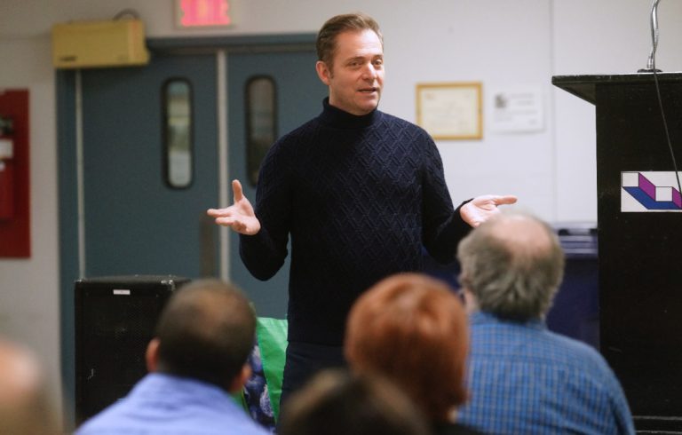 Jasmin Roy a abordé sans détour les conséquences de l'intimidation et moyens de l'affronter.