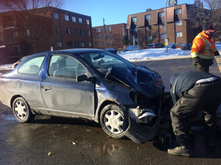 Plus de détails à venir, entre autres, sur l'état de santé des conducteurs impliqués dans cet accident.