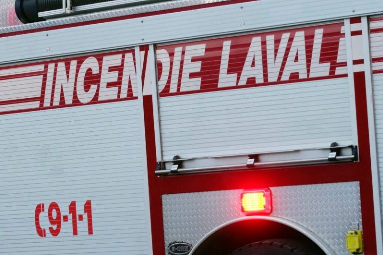 Un mégot de cigarette cause un incendie à Duvernay Un incendie possiblement criminel est survenu dans un commerce du boulevard Samson.