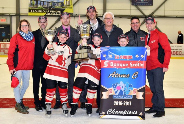 Monteuil brille aux régionaux Les Typhons de Monteuil l'ont emporté en fusillade en finale de la catégorie atome C.