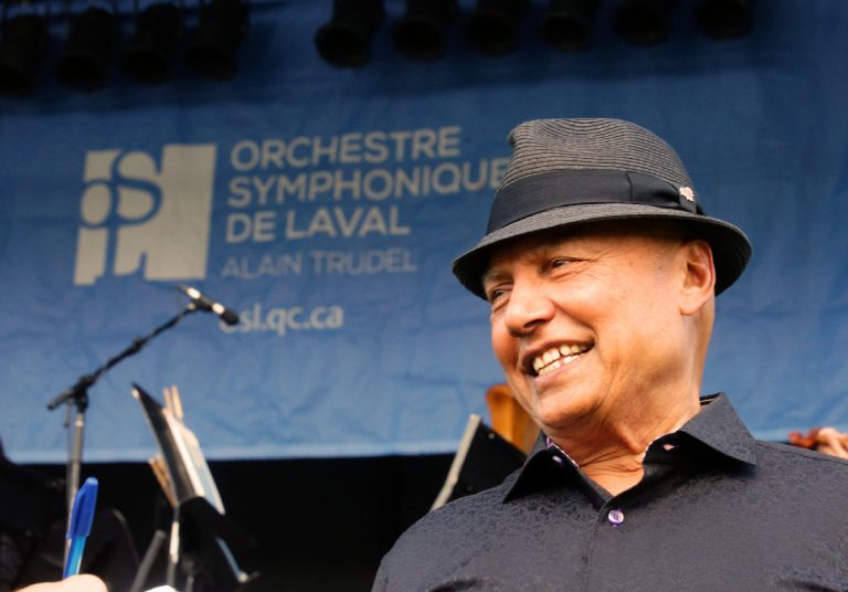 Colin Hunter sera de retour avec l'OSL, le mercredi 9 août, dans Laval-Ouest, à la berge aux Quatre-Vents, dans le cadre des Zones Musicales.