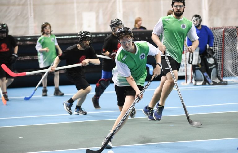 De jeunes athlètes s’illustrent au Défi sportif Mont-de-La Salle a brillé au hockey balle