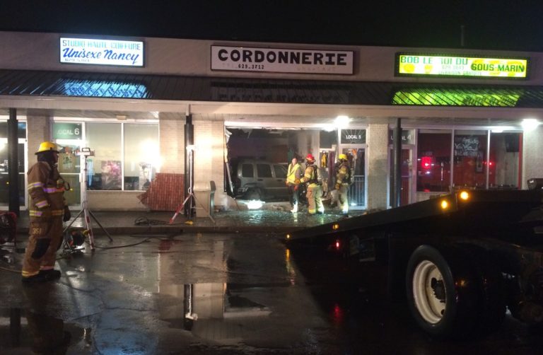 Une conductrice défonce la devanture d’une cordonnerie Au final, il y aura eu plus de peur que de mal heureusement après cet accident spectaculaire au 2050, boulevard René-Laennec.