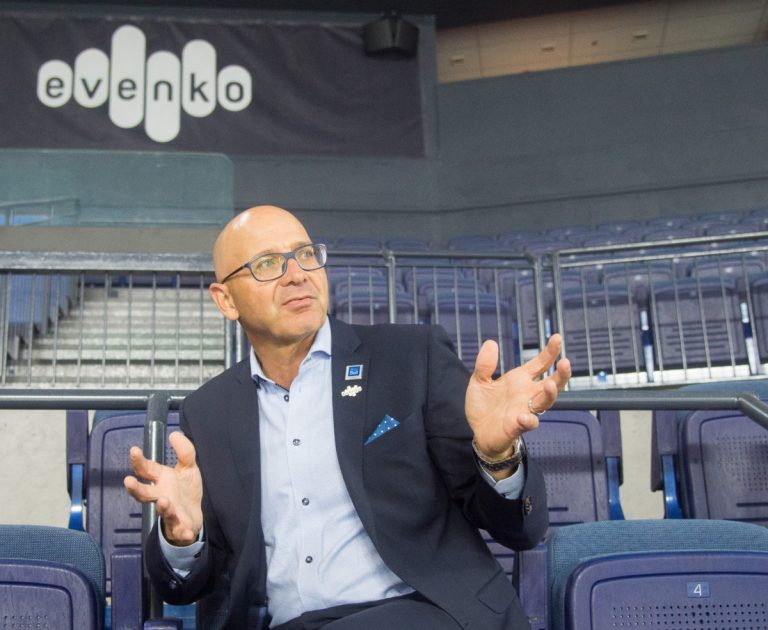 Jacques Aubé entend maximiser l’utilisation de la Place Bell Jacques Aubé était fébrile à l'inauguration de la Place Bell.