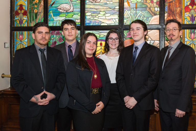 Les élèves du Mont-de-La Salle ont pris la parole à l'Assemblée nationale.