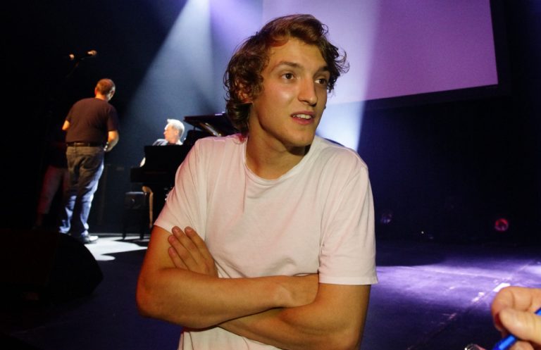 Après plusieurs prestations en solo, Aliocha se présentera à l'Annexe 3 en mode quatuor.