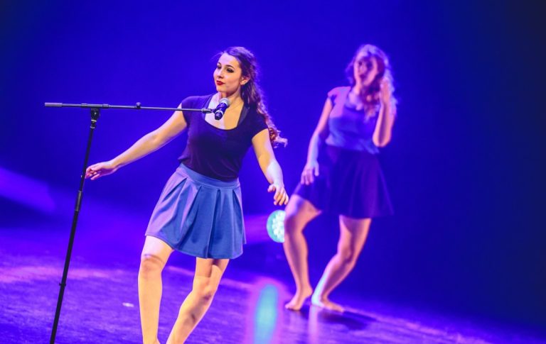 Le duo Elisabeth Arseneault-Duquet et Camille Hottin en a mis plein la vue et les oreilles pour l'emporter.