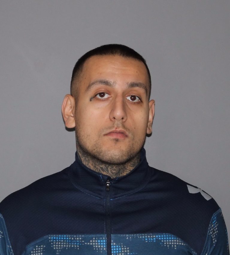 Mitchell Robert Cousins, 29 ans, a été intercepté à Kitchener, en Ontario, dans la soirée du 4 octobre.