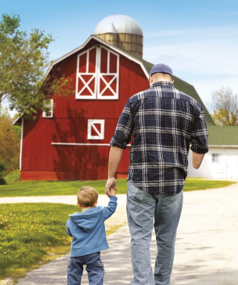 Agriculteurs sensibilisés aux risques liés aux énergies dangereuses Chaque année, les pièces en mouvement des machines agricoles causent des blessures graves, dont des amputations, et même des décès.