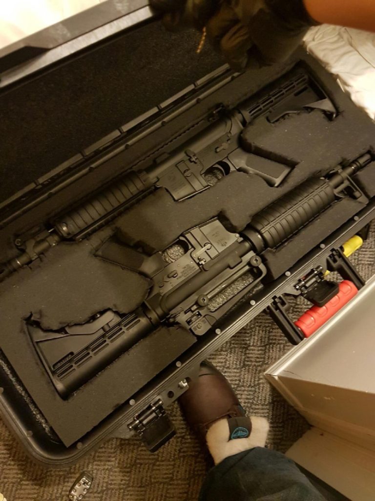 Importante saisie d’armes d’assaut sur l’île Jésus Plusieurs armes et munitions ont été trouvées en cours de perquisition.