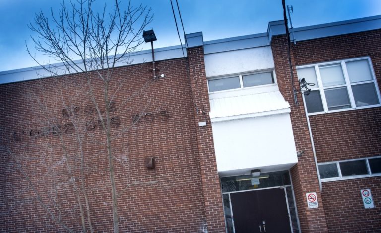 Fermeture de l’école l’Orée-des-Bois L'école L'Orée-des-Bois sera fermée en raison des rues fermées due à la crue printani;ere.