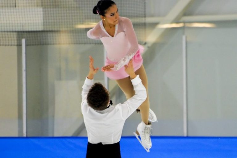 Quand les contraires s’attirent au CPA Les Lames d’Argent Les amateurs de patinage artistique pourront voir à l'œuvre Chloé Panetta et Steven Lapointe, le 21 avril