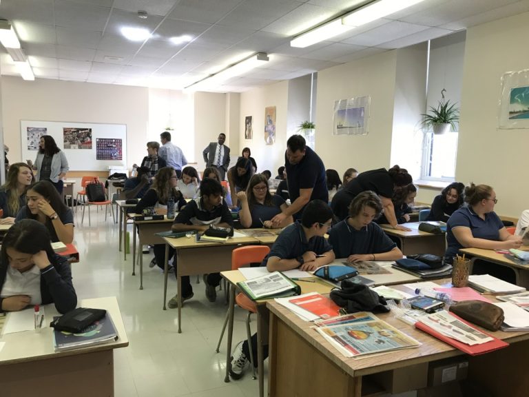 «L’école publique ne m’a jamais abandonné» – Philippe Laprise Philippe Laprise a rencontré les élèves de l'école Mont-de-La Salle.