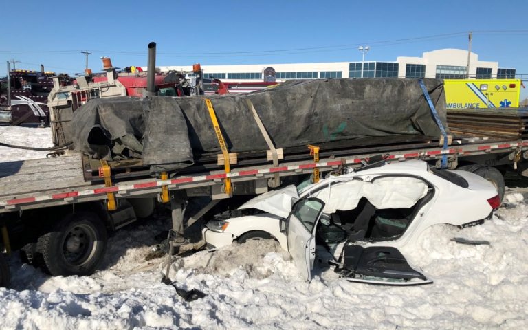 Au départ, on craignait pour la vie de la victime transportée aussi vite que possible en centre hospitalier, ce qui n'est plus le cas.
