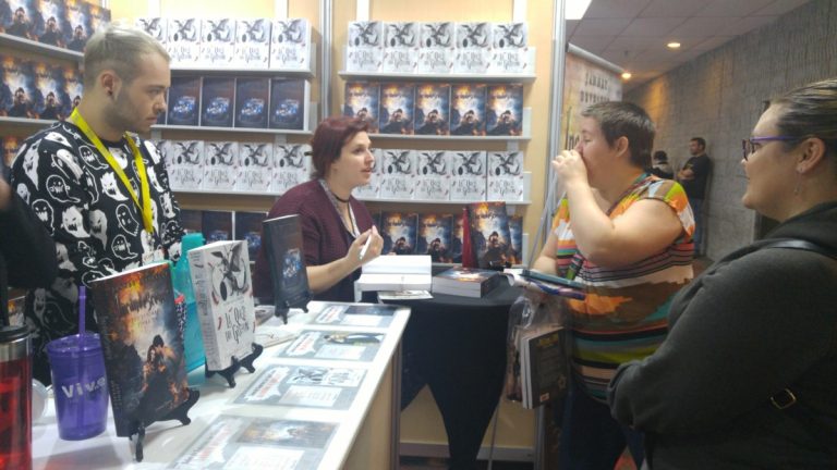 Janney Deveault, une nouvelle auteure adepte du fantastique au Québec.