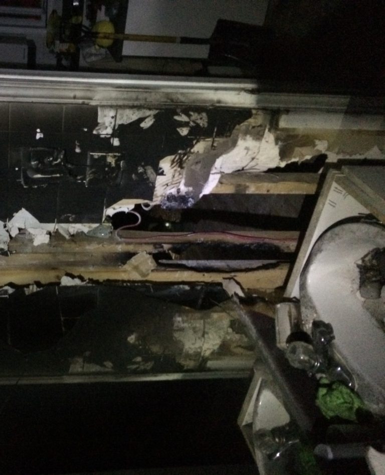 Deux incendies en une journée Un séchoir a causé des dommages à une salle de bain d'une résidence sur la 12e Avenue, à Fabreville.