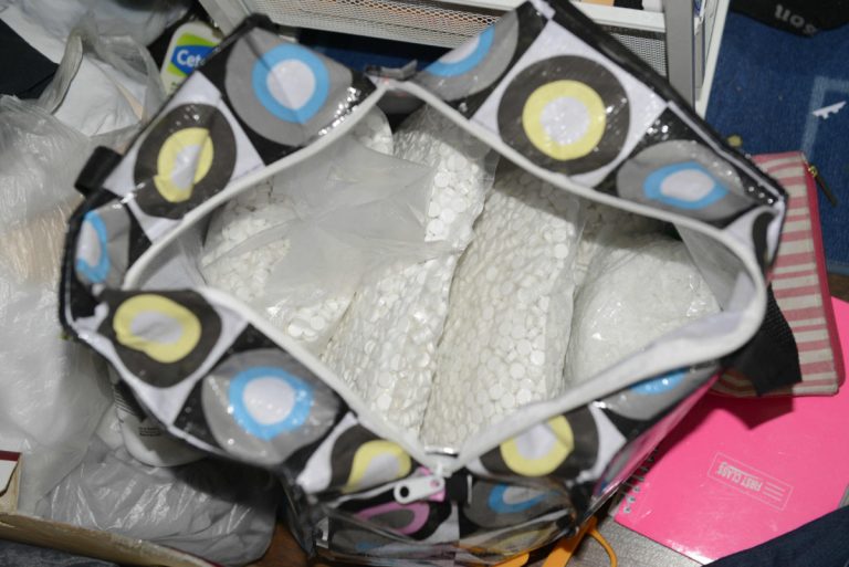 Une importante quantité de drogue de synthèse a été découverte près d'un boisé du secteur Auteuil.