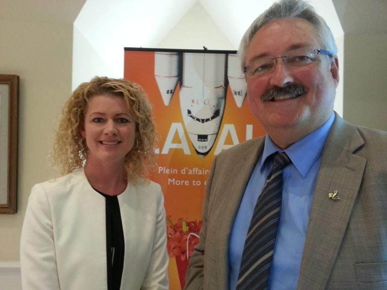 Une année record pour le tourisme en 2016 La présidente-directrice générale de Tourisme Laval, Geneviève Roy, et le président du conseil, Yves Legault.