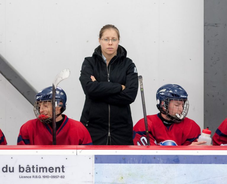 Encore des défis à relever pour Stéphanie Poirier Stéphanie Poirier occupera de nouvelles fonctions, elle qui a déjà dirigé des équipes masculines.
