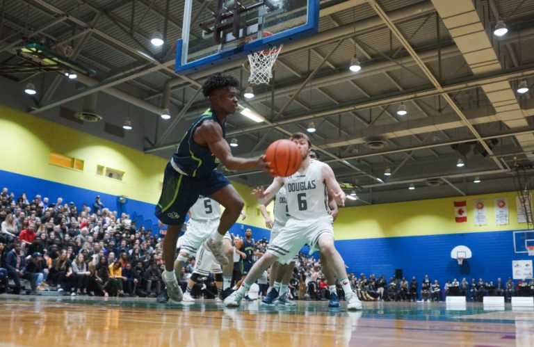 Les Nomades ont encaissé une défaite crève-coeur devant ses partisans.