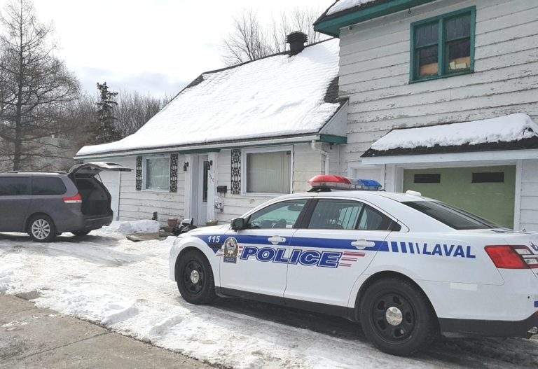 Saisie d’une plantation de cannabis dans Laval-Ouest Cette maison du boulevard Arthur-Sauvé servait de plantation de cannabis.