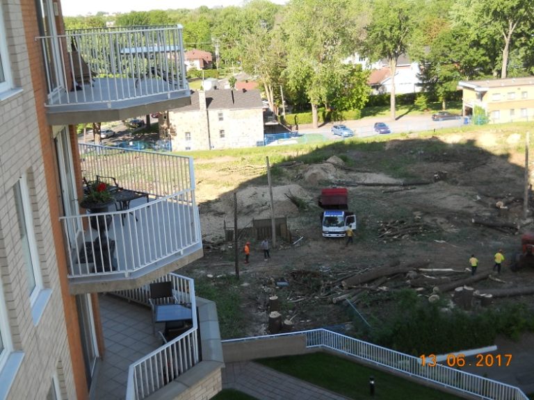 Les 26 étages du projet Équinoxe, prévus au 3030 Lévesque Ouest,  refont surface avec une proposition faite par la conseillère d'Action Laval Aglaia Revelakis au dernier conseil municipal.