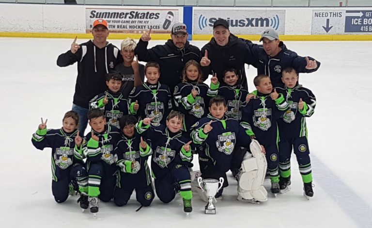 L'équipe championne est composée de Maximus Mauro, Ryan Sirsombath, Enzo Levy, Guillaume Foucalt, George Panagatos, Dominico Cristofaro, Matthieu Betleff, Kevin Proulx, Julien Fullum, Antonio Gallo et Maverick Thisdelle.