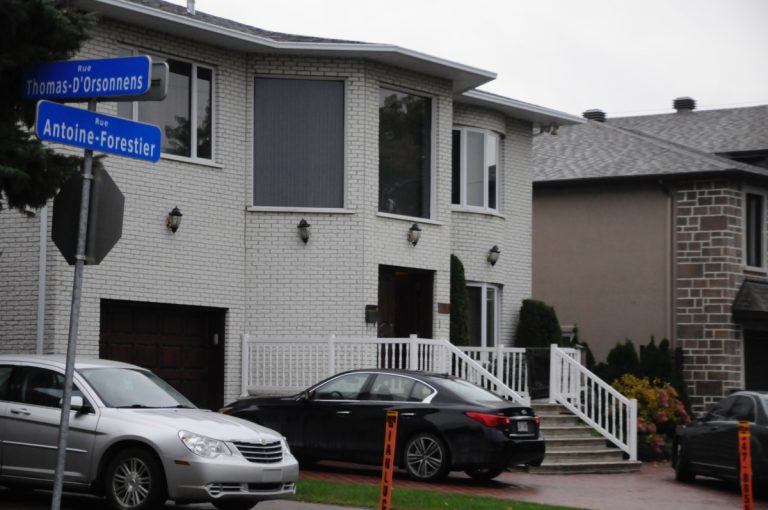 Vincenzo Spagnolo, un proche du défunt parrain Vito Rizzuto, a été tué à son domicile de la rue Antoine-Forestier, dans le quartier Vimont.