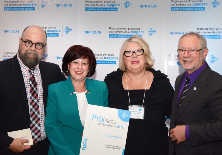 Lorraine Simard attribue aux valeurs universelles de sa pièce de théâtre le Prix reçu par le Comité dont elle fait partie.