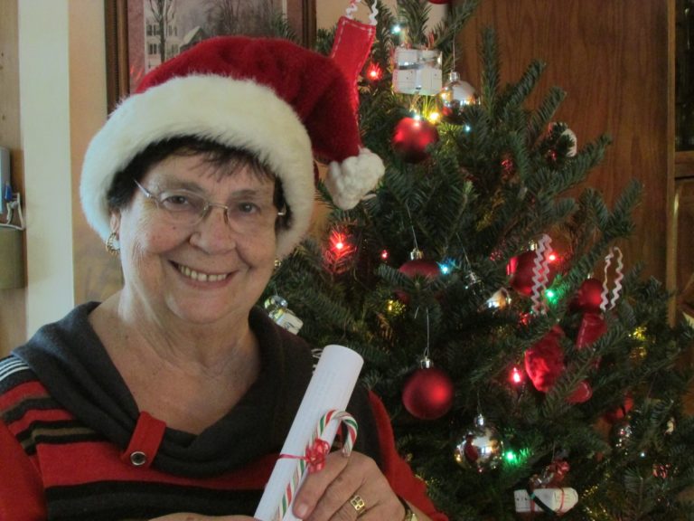 Depuis une décennie,  l'auteure lavalloise écrit un conte de Noël pour le plus grand plaisir des lecteurs du Courrier Laval.