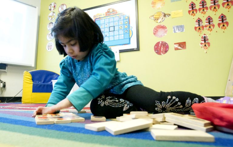 Ajout de quatre classes de maternelle 4 ans à Laval Laval accueillera quatre nouvelles classes 4 ans dès la rentrée.