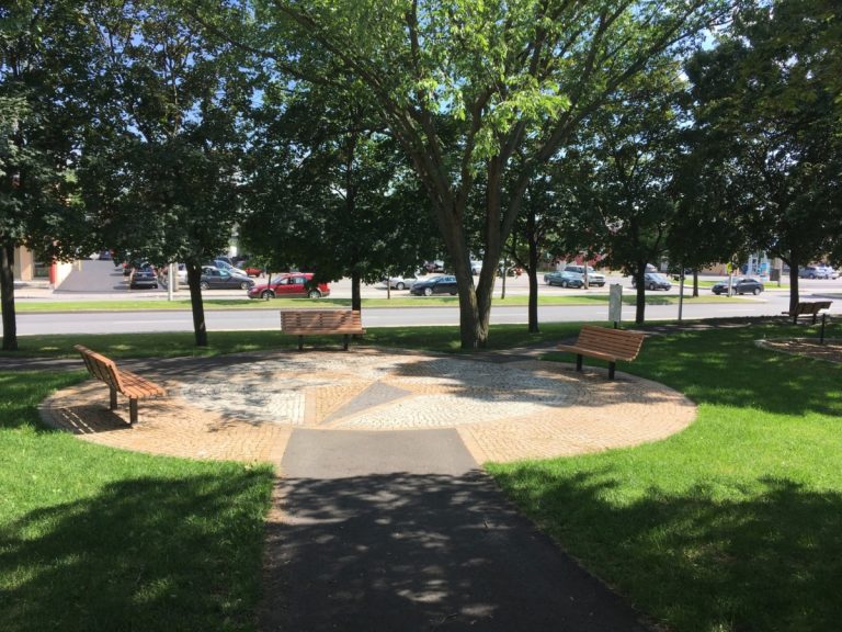 La date limite pour le dépôt d'un dossier est fixée au 15 mars. Cette nouvelle œuvre d'art public, intégrée au parc Saint-Norbert, sera inaugurée l’automne prochain.