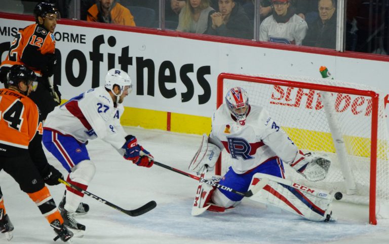 Zach Fucale a pris la relève de Michael McNiven au deuxième vingt.