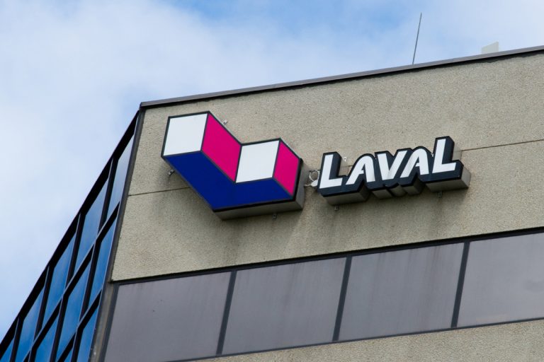 Plus d’un million de dollars pour le développement de Laval Le Fonds d'appui au rayonnement des régions (FARR) devrait donner des projets alignés sur les priorités de chacune des régions du Québec, dont celle de Laval.