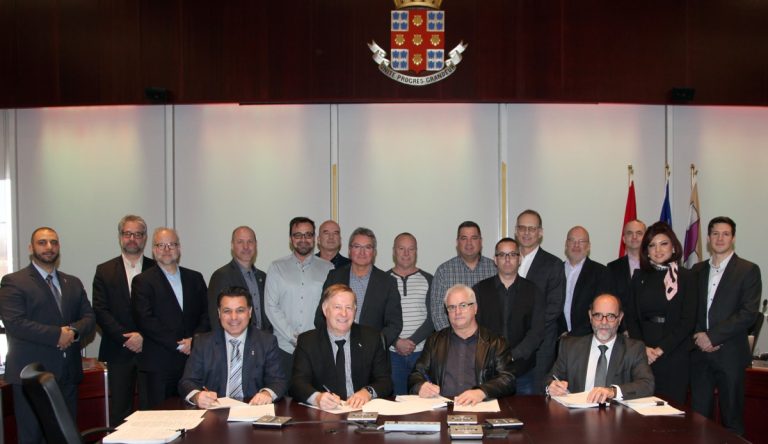 La paix est achetée jusqu'en 2021 entre la Ville de Laval et ses cols bleus.