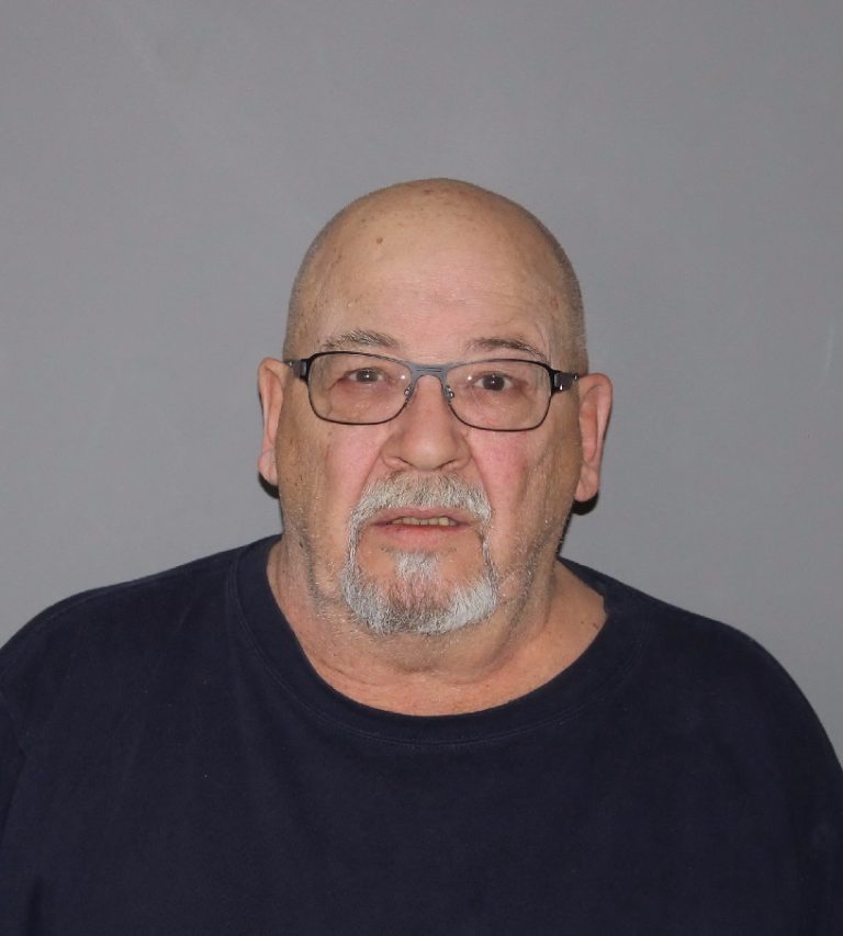 Un supposé agresseur sexuel aurait fait d’autres victimes Selon la Police de Laval, il y a de fortes chances que Paul Henri Lacroix aurait agressé sexuellement d'autres personnes.