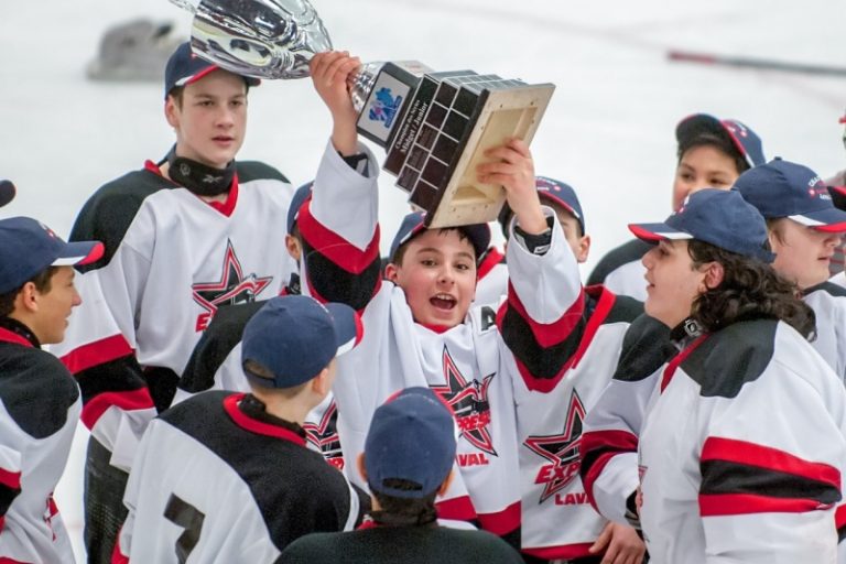Dernier droit pour des centaines de hockeyeurs Quelles équipes soulèveront le trophée des champions?