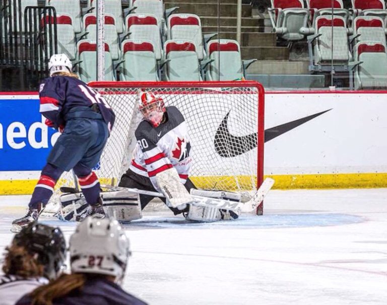 Édith D’Astous-Moreau impressionne au camp d’Équipe Canada Édith D'Astous-Moreau figure parmi les meilleures gardiennes de but au pays.