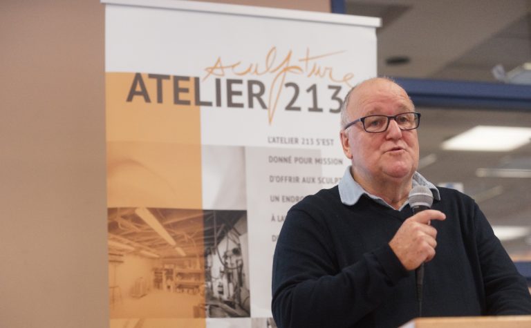 Les sculpteurs d’ici souhaitent «embellir» la ville Jeannot Laprise, vice-président de l'Atelier 213.