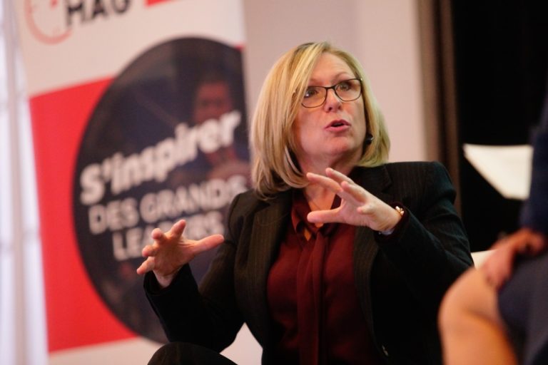 La ministre responsable de la région de Laval, Francine Charbonneau.